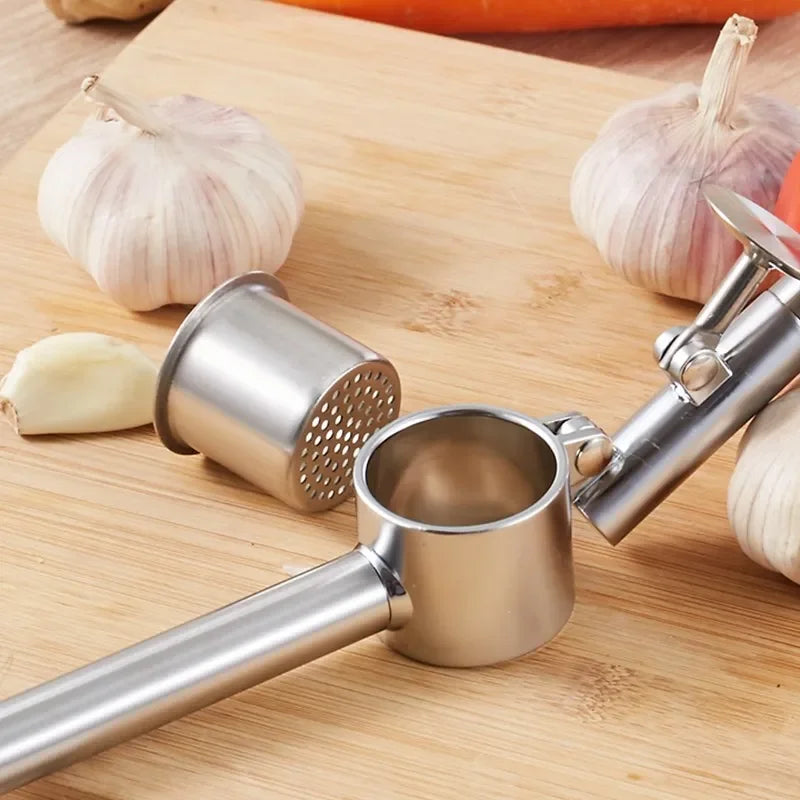Kitchen Stainless Steel Garlic Press, Detachable Design, Rust-Proof, Large-Sized Garlic Crusher, Essential Kitchen Item